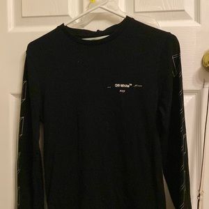 Off white long sleeve tee